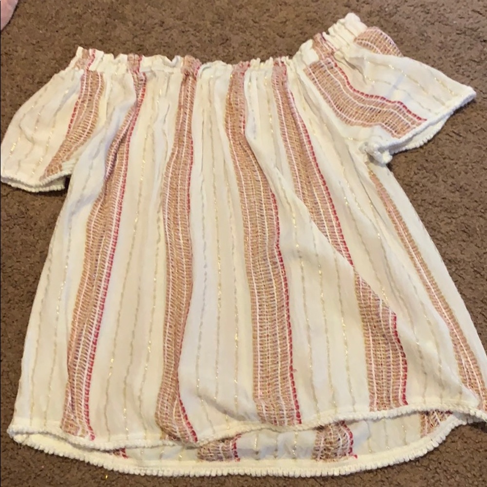 Off the shoulder Shirt